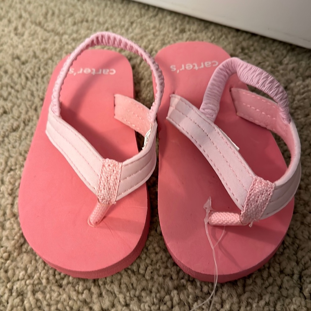 Carters 5-6 flip flops